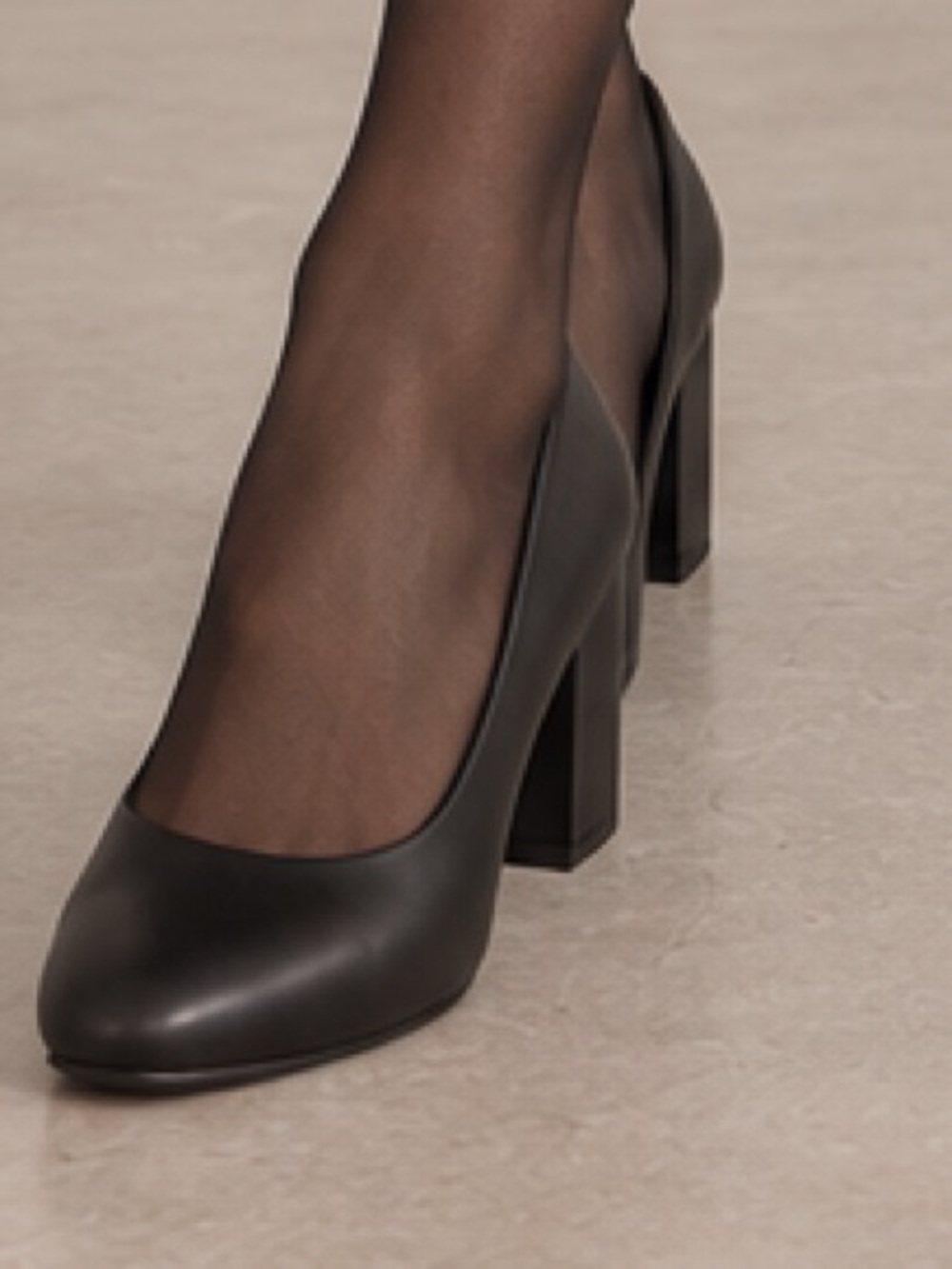 easy street Proper Black Round-Toe Block Heel Dark Academia Comfy Pumps 7.5 WW